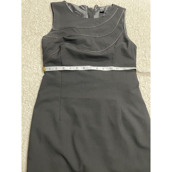 H&M Black knee length Sheath Dress Women's Size 8 Zipper design detail - lined! - Picture 2 of 8
